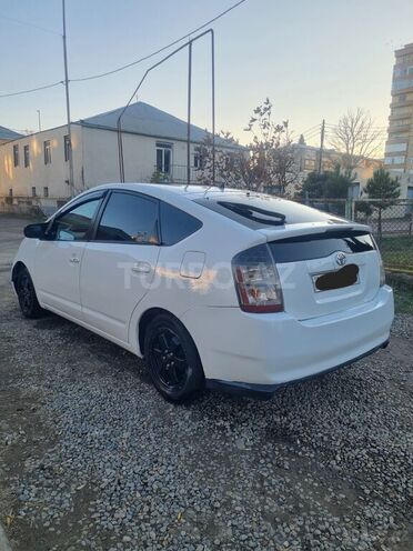 Toyota Prius-3