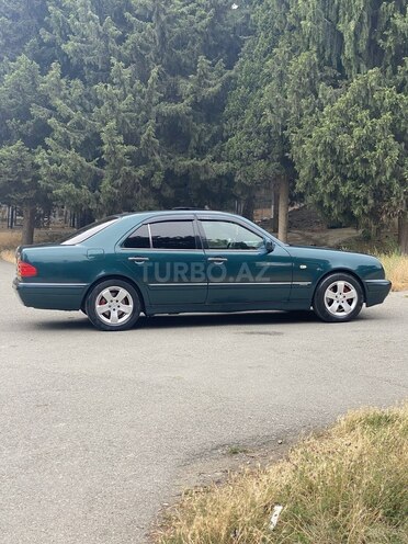 Mercedes E 240 1997, 212,151 km - 2.4 l - Bakı