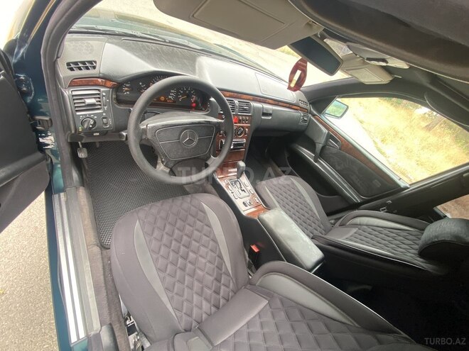 Mercedes E 240 1997, 212,151 km - 2.4 l - Bakı