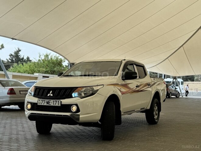 Mitsubishi L200-5