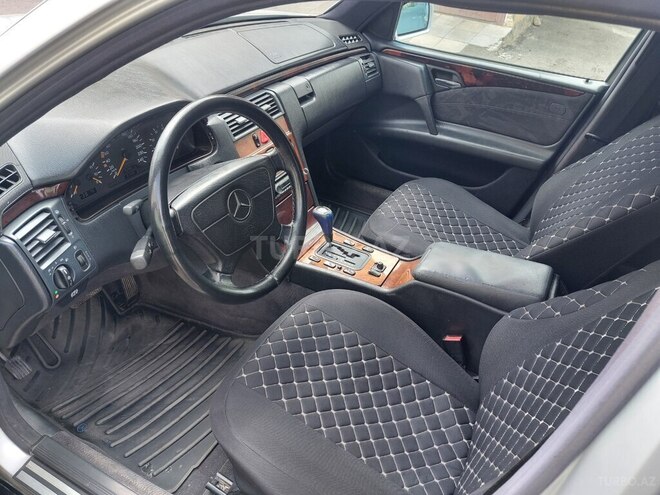 Mercedes E 200 1997, 313,500 km - 2.0 l - Gəncə