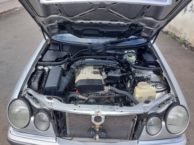 Mercedes E 200 1997, 313,500 km - 2.0 l - Gəncə