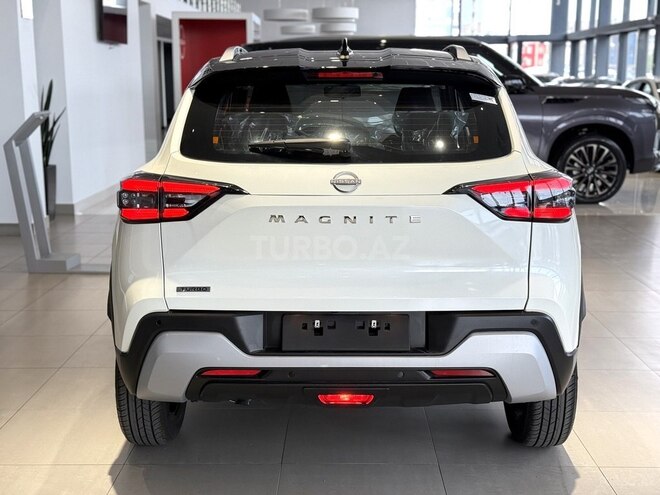 Nissan Magnite-6