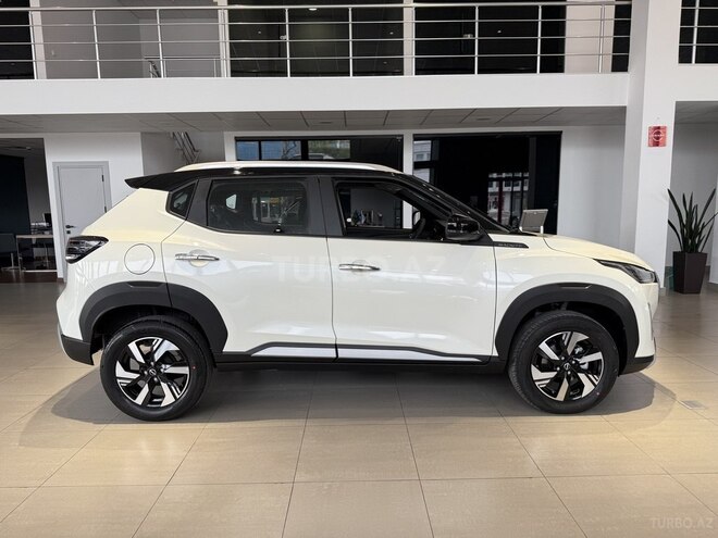 Nissan Magnite-21