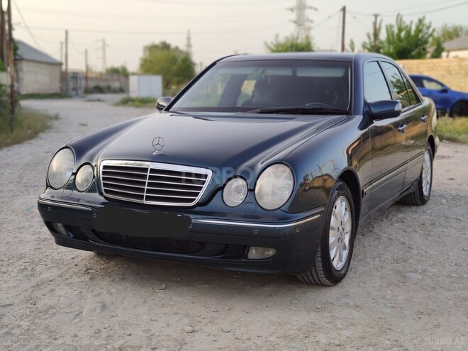 Mercedes E 270 2000, 379,000 km - 2.7 l - Sumqayıt