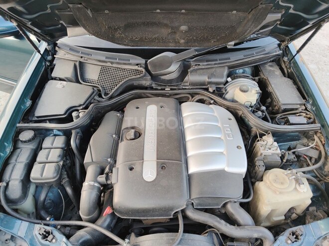 Mercedes E 270 2000, 379,000 km - 2.7 l - Sumqayıt