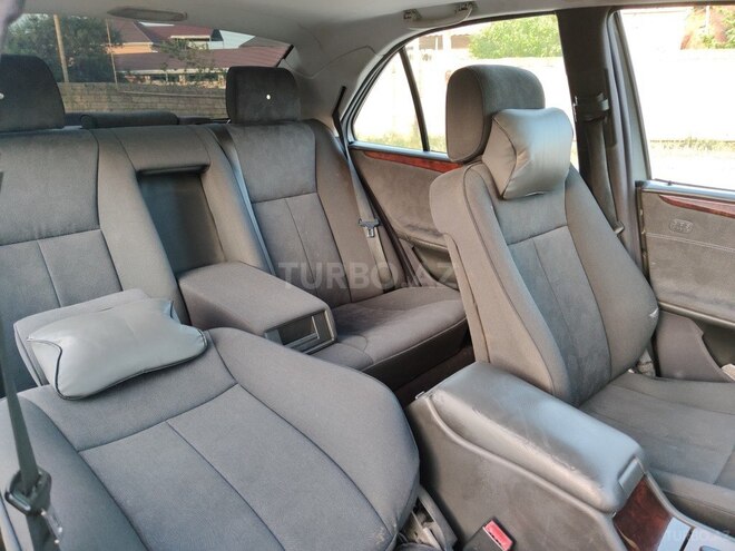 Mercedes E 270 2000, 379,000 km - 2.7 l - Sumqayıt