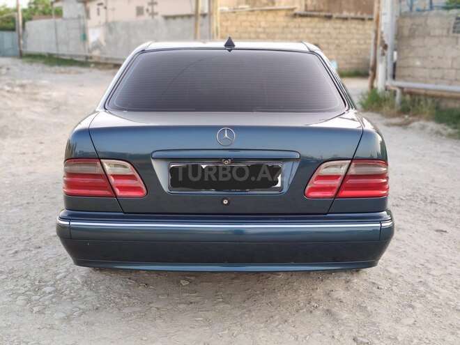 Mercedes E 270 2000, 379,000 km - 2.7 l - Sumqayıt