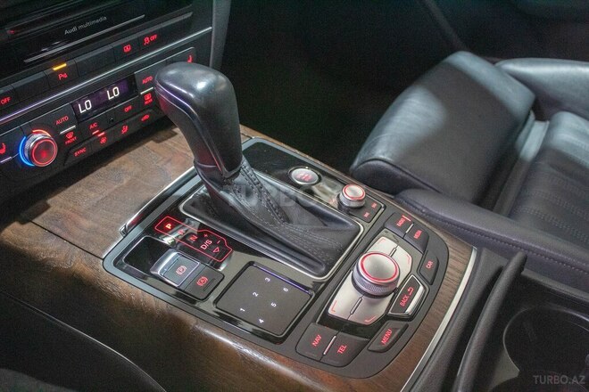Audi A6 2015, 150,000 km - 2.0 l - Bakı