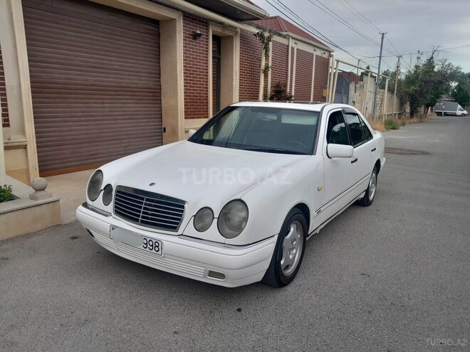Mercedes E 220 d 1995, 22,222 km - 2.2 l - Bakı