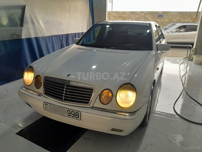 Mercedes E 220 d 1995, 22,222 km - 2.2 l - Bakı
