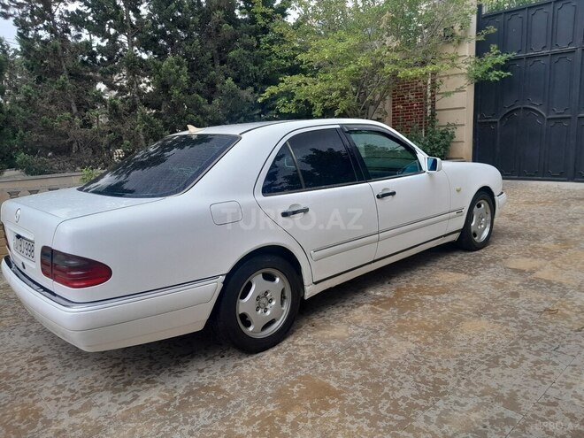 Mercedes E 220 d 1995, 22,222 km - 2.2 l - Bakı