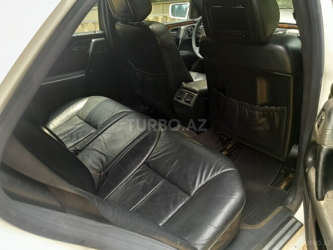 Mercedes E 220 d 1995, 22,222 km - 2.2 l - Bakı