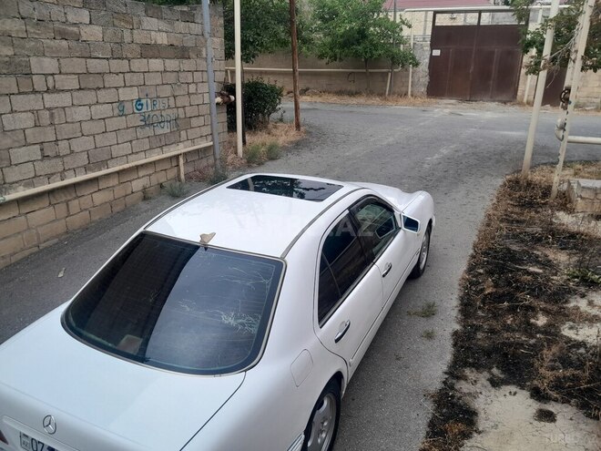 Mercedes E 220 d 1995, 22,222 km - 2.2 l - Bakı