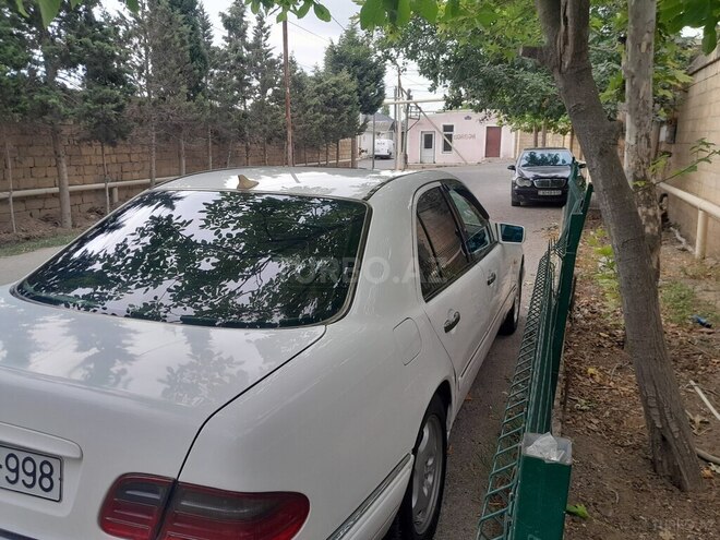 Mercedes E 220 d 1995, 22,222 km - 2.2 l - Bakı