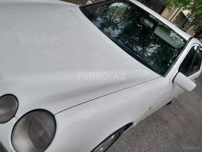 Mercedes E 220 d 1995, 22,222 km - 2.2 l - Bakı