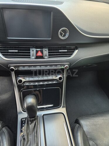 Hyundai Grandeur-3