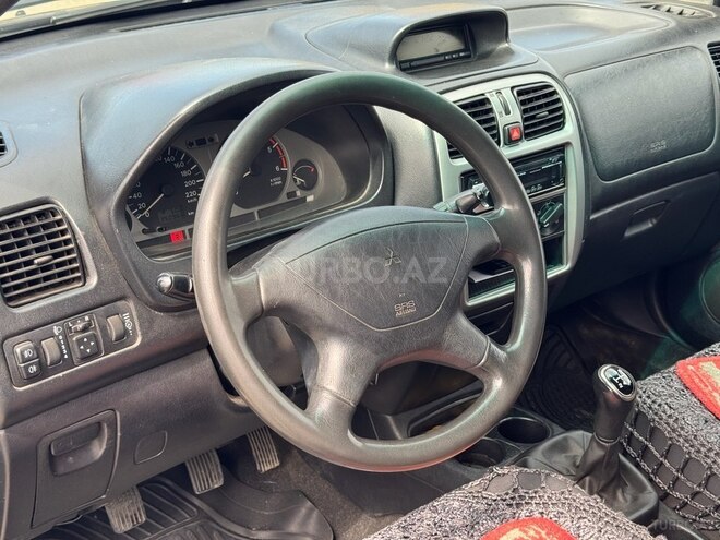 Mitsubishi  2002, 350,000 km - 1.9 l - Gəncə