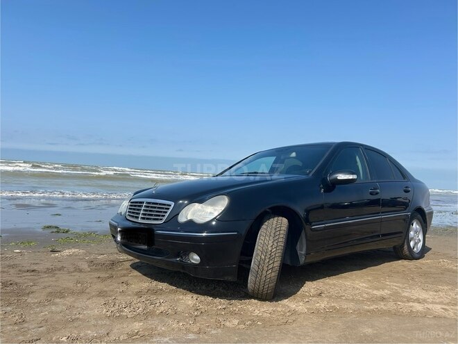 Mercedes C 220 d 2002, 589,400 km - 2.2 l - Bakı