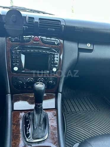 Mercedes C 220 d 2002, 589,400 km - 2.2 l - Bakı