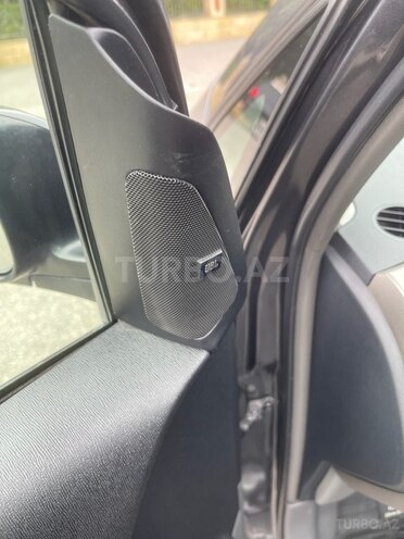 Toyota Prius-4