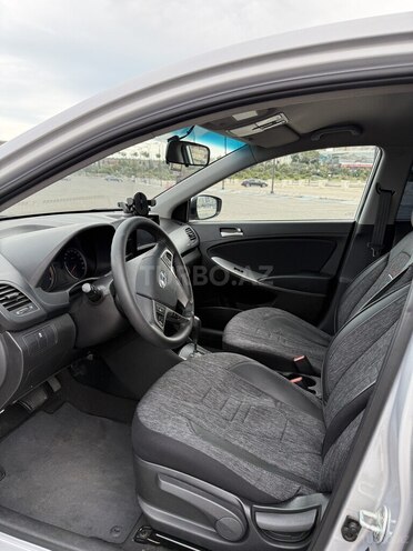 Hyundai Accent 2017, 147,394 km - 1.4 l - Bakı