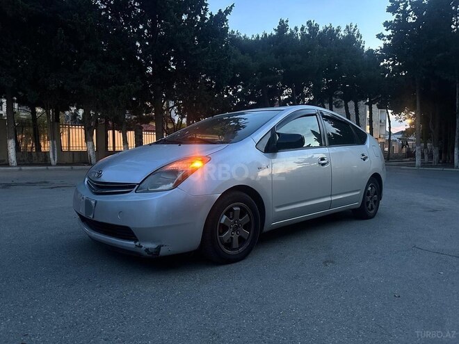 Toyota Prius-8