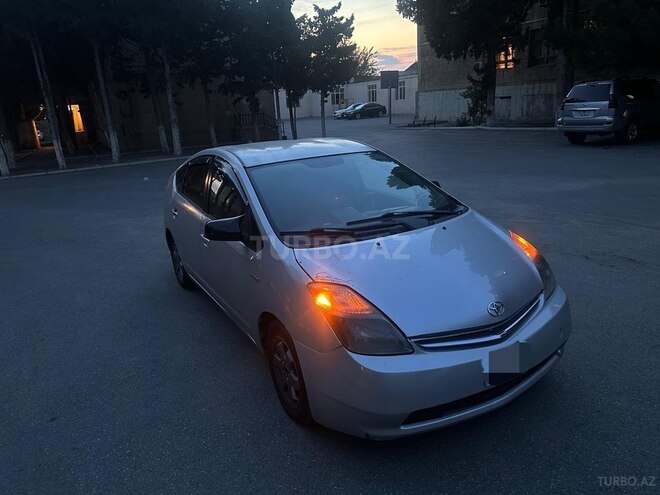 Toyota Prius-11