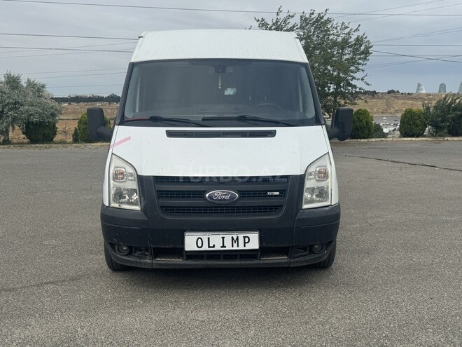 Ford Transit-1
