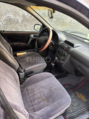 Opel Corsa 1997, 270,000 km - 1.4 l - Bakı