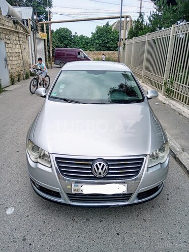 Volkswagen Passat 2005, 298,521 km - 2.0 l - Bakı