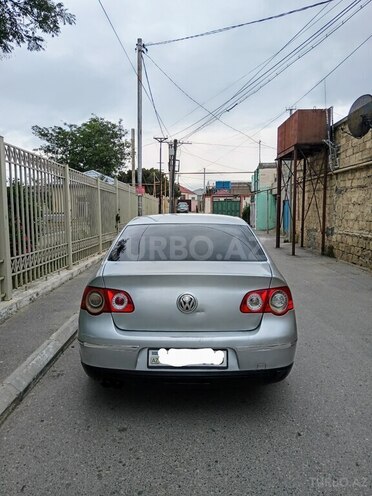 Volkswagen Passat 2005, 298,521 km - 2.0 l - Bakı