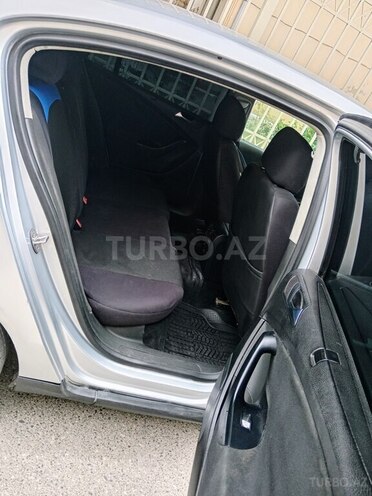 Volkswagen Passat 2005, 298,521 km - 2.0 l - Bakı
