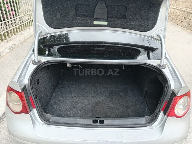 Volkswagen Passat 2005, 298,521 km - 2.0 l - Bakı