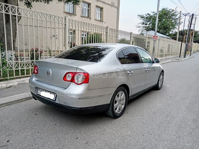 Volkswagen Passat 2005, 298,521 km - 2.0 l - Bakı
