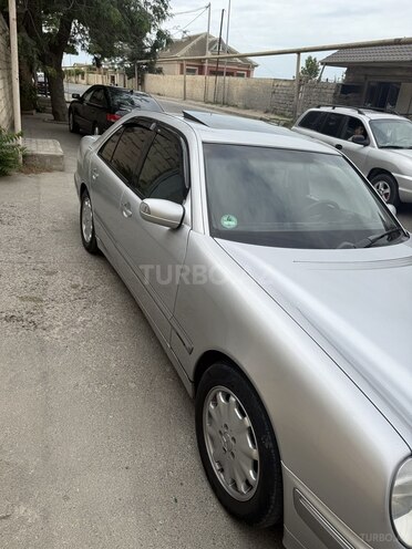 Mercedes E 220 d 2000, 380,000 km - 2.2 l - Bakı
