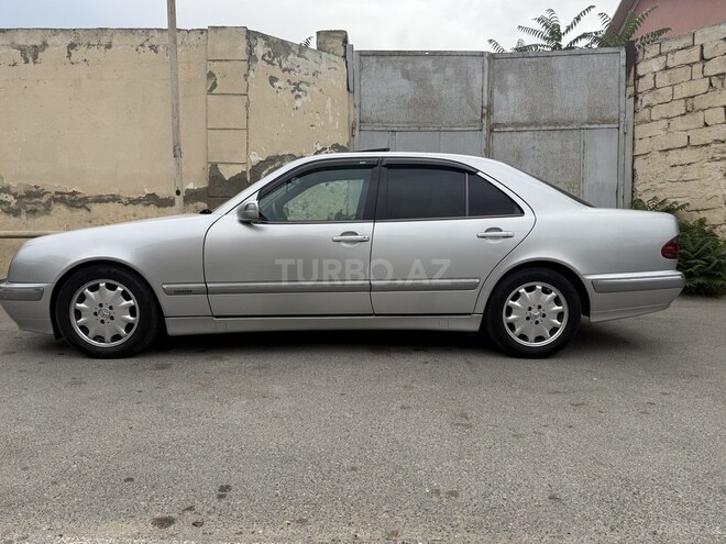 Mercedes E 220 d 2000, 380,000 km - 2.2 l - Bakı