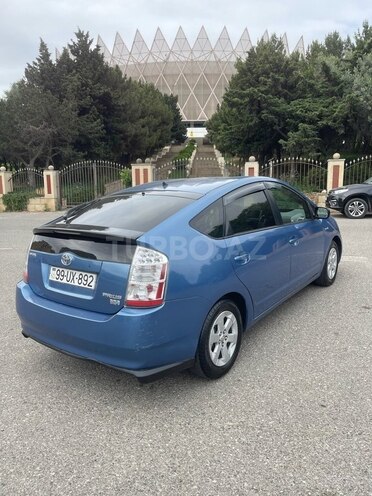 Toyota Prius-8