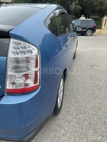 Toyota Prius-7