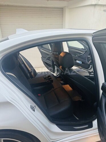 BMW 528-10