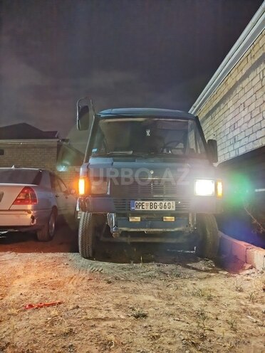 Mercedes 208 D 1991, 500,000 km - 2.7 л - Bakı