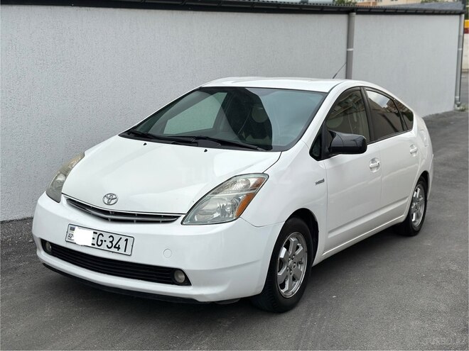 Toyota Prius-3