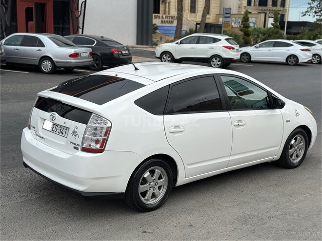 Toyota Prius-7