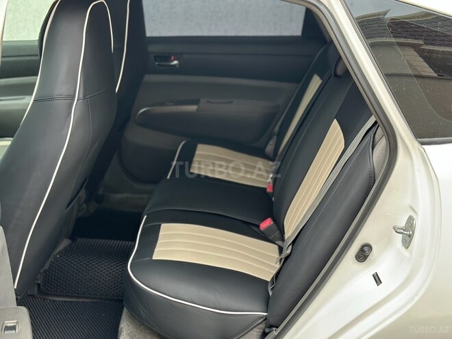 Toyota Prius-11