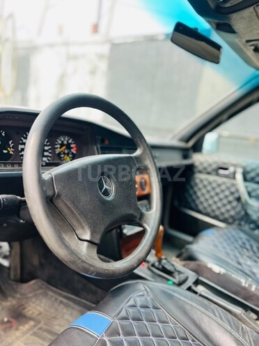 Mercedes 190-6