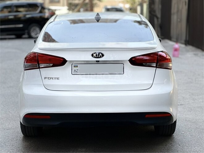 Kia Forte 2018, 130,000 km - 2.0 l - Bakı