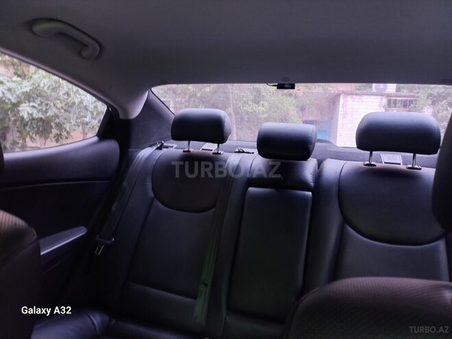 Hyundai Avante 2015, 118,000 km - 1.6 l - Bakı