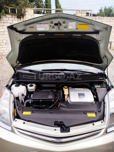 Toyota Prius-6