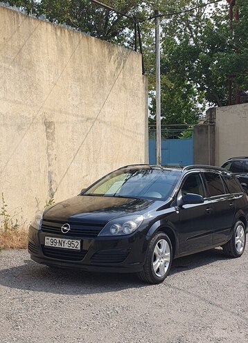 Opel Astra 2004, 200,000 km - 1.4 л - Bakı
