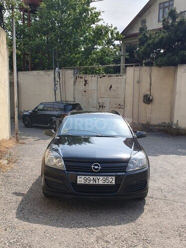 Opel Astra 2004, 200,000 km - 1.4 л - Bakı